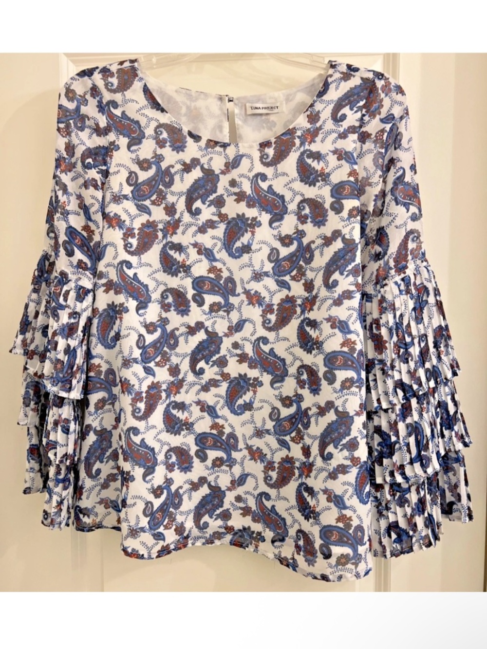 Luna Project Blouse Top Size XS Paisley Pull Over Key Hole Closure Fully Lined